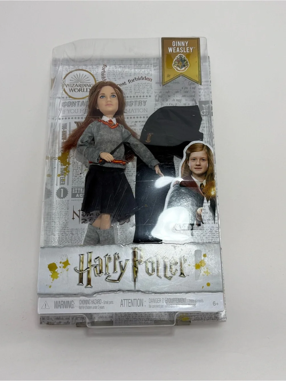 Mattel Ginny Weasley Doll Outfit - Gray, Black & Red Accents